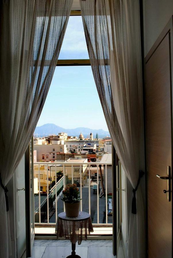 Miracoletti38 Hotel Napoli Exterior foto